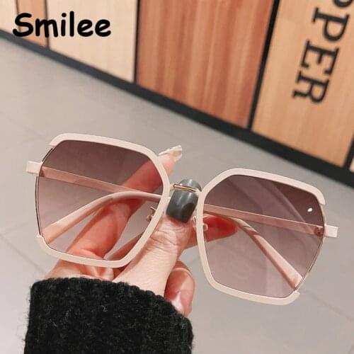 Senior Retro Oversized Sunglasses Women Big Frame Beige Eyewear Vintage Designer Shades For Women 2021 Fashion Summer Glasses UV