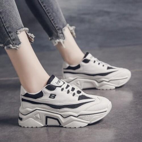 Women Sneakers New Platform Thick Sole Running Woman Sport Casual Shoes Soft Portable Sneakers Walking Flat Shoes For Women