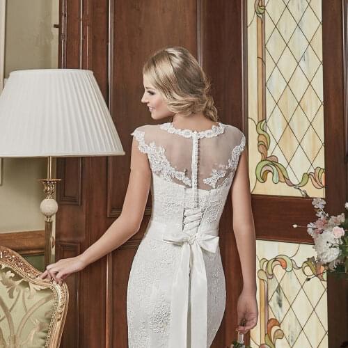 2019 New Lace Applique O-Neck Bridal Jackets Wrap White Ivory Cap Sleeves Wedding Bolero Shawl Custom Made Jacket