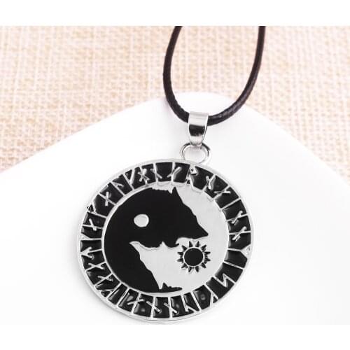 Viking Necklace Retro Border Black and White Double Wolf Sun Moon Pendant Chain Cosplay Jewelry Accessories Gift