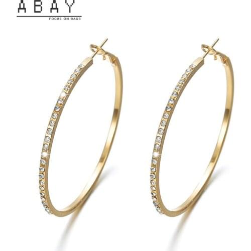 Women Hot Sale Rhinestone Inlay Earrings New Fashion Simple Personality Hollowed Temperament Circle High Quality Ear Pendant