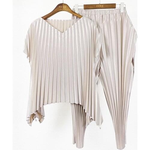 Issey Miyake pleated ladies top + pants 2022 summer handmade pleated comfortable two-piece casual suit thin loose and cool