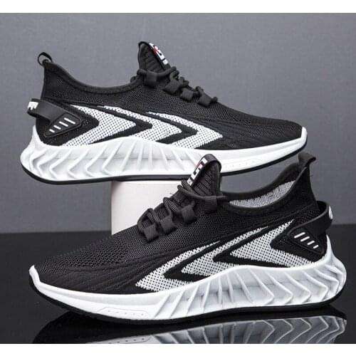 Mens shoes spring and autumn Korean mens sports shoes flying woven breathable running shoes new mens shoes