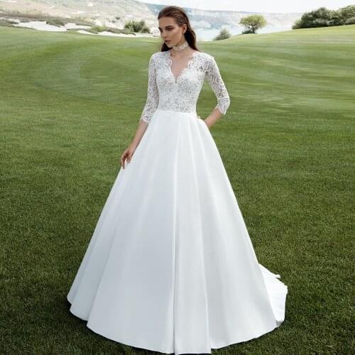 Gorgeous Ball Gown Satin Wedding Dress Three Quater Sleeves V-neck Lace Applique Wedding Gowns Robe De Mariee