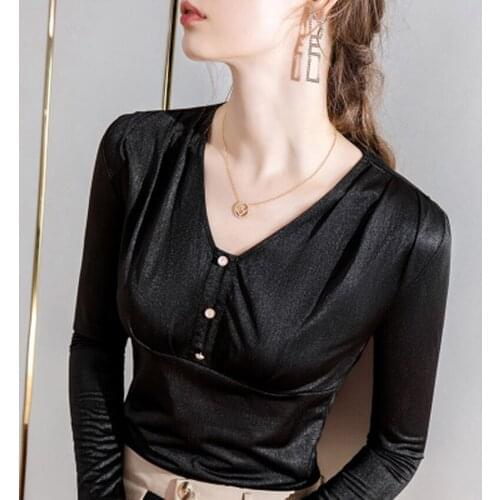 V-neck bottoming shirt womens 2020 autumn and winter new inner long-sleeved t-shirt, western style small shirt, silky luster