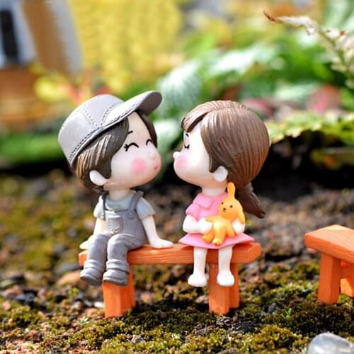 1 Set Cute Lovers Chair Miniature Landscape DIY Ornament Garden Dollhouse Decor Lovers dolls benches couples Ornament A30312