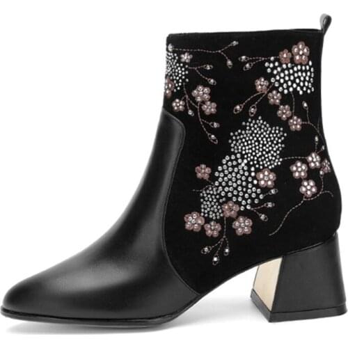 Plus Size Fashion National Style Embroidery Rhinestone Women Ankle Boots 2021 Autumn Genuine Leather Pointed Toe Womens Shoes