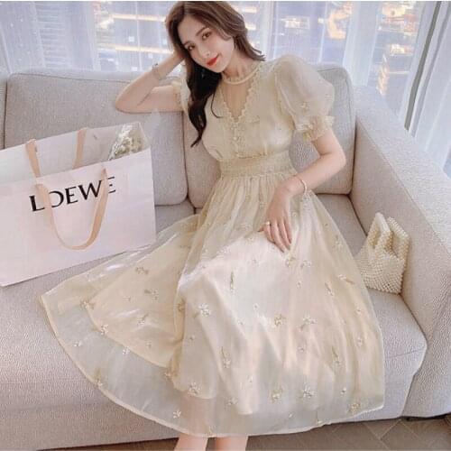 Vintage Summer Elegant Dresses Women French Retro Lace V-neck Princess Fairy Dress Casual Puff Sleeve Party Dress