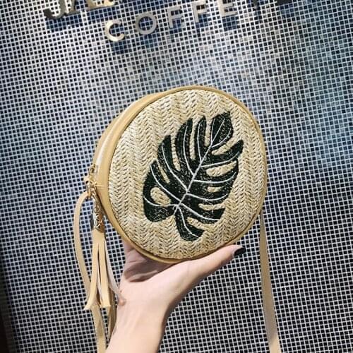 2020 new woven bag wild tassel straw woven bag round beach bag ins mini embroidery one-shoulder diagonal female bag