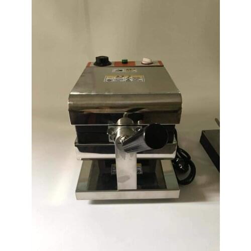 Free shipping Electric one unit Cartoon waffle machine +2 waffle molds