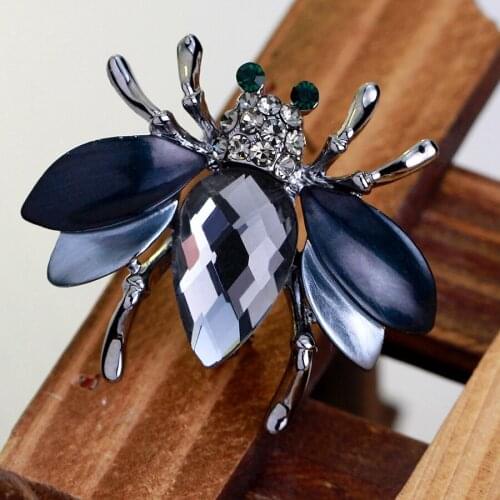 10PCS Big Crystal Bee Brooch Pins Metal Party Banquet Crystal Accessories for Women Fashion Garment Brooches Wedding Gift XZ062