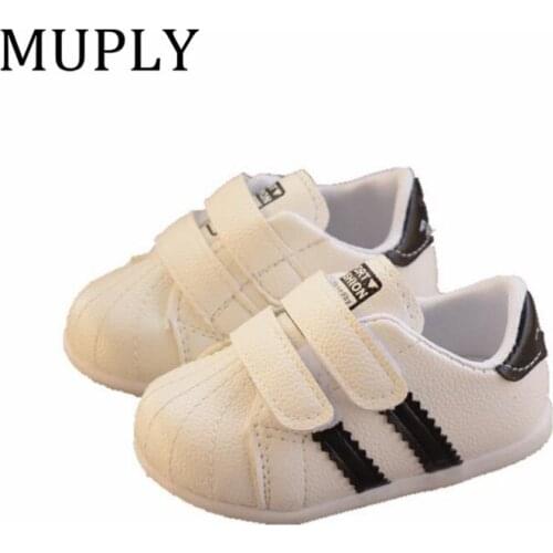 Kid Shoes Causal Boys Girls Flanging Air Permeability Prevent Slippery Wear-resisting Embroidered Cow Split Leather Shift Membra