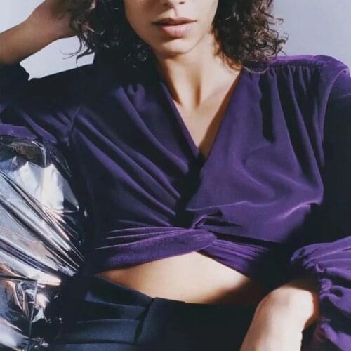 High quality ladies purple color blouse lantern sleeve velvet shirt blouse short sexy blouse