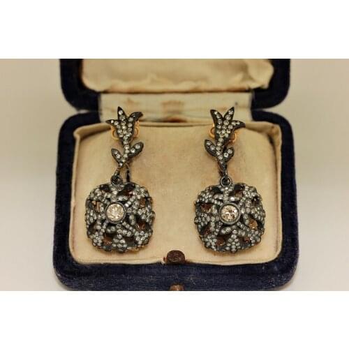 PERFECT 14K GOLD MY DESIGN DIAMOND TULIP DECORATED AMAZING EARRING