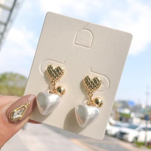 Retro Chic Love Imitation Pearl Earrings Korean Sweet and Lovely Girl Temperament Heart Shaped Pearls Clip Earrings No Piercing