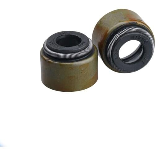 Motorcycle Engine Valve Stem Oil Seal For Yamaha Majesty YP250 SRZ150 XT225 TW200 TW225 MAJEST YP1 AG200