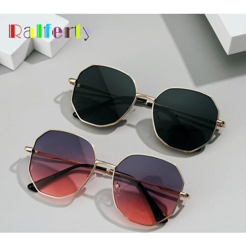 Ralferty Oversized Women Sunglass Brand Designer Irregular Sun Glasses for Women Fashion 2021 Metal Frame Shades zonnebril dames