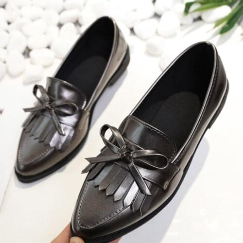 Pop Newest Brand Shoes Woman Casual Tassel Bow Pointed Toe Black Oxford Shoes for Women Flats Comfortable Slip on Women Shoes