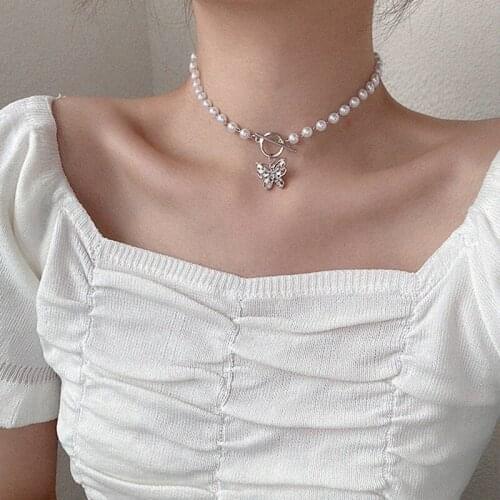 New Fashion All-match Pearl Hollow Rhinestone Butterfly Pendant Necklace For Ladies Party Jewerly Gift