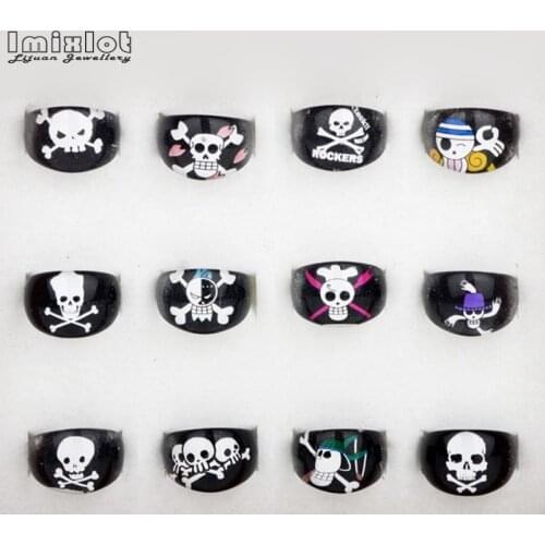 20Pcs Mixed Lots Black White Skull Resin Rings for Children Kid Girls Fashion Finger Ring Party Birthday Jewelry Gift