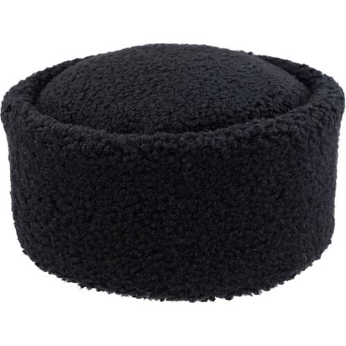 Genuine Lambskin The Black Leather The-Genuine Lambskin Caucasian The hat on his head