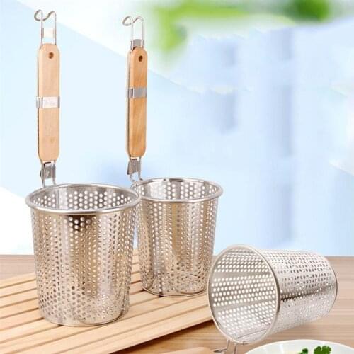 Stainless Steel Strainer Basket Wooden Handle Fine Mesh Spider Food Skimmer Kitchen Sieve for Pasta Dumpling Noodle Strainer