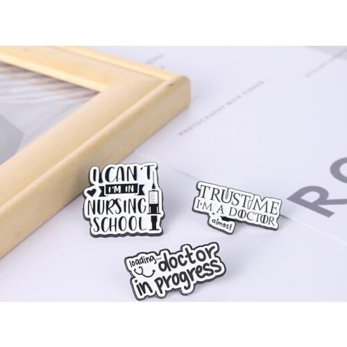 Retro Punk Style Letter Syringe Stethoscope Metallic Enamel Brooch Creative Fashion Badge Pin Backpack Accessories Jewelry Gift