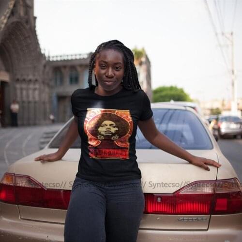 Panther T-Shirt Angela Davis Poster 1971 T Shirt Street Style Large Women tshirt Graphic O Neck 100 Cotton Ladies Tee Shirt