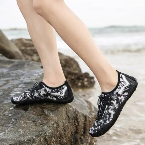 Family Boy Girl Elastic Quick-Dry Breathable Wading Shoe Men Women Upstream Beach Barefoot Non Slip Aqua Shoe Water Sport Shoe