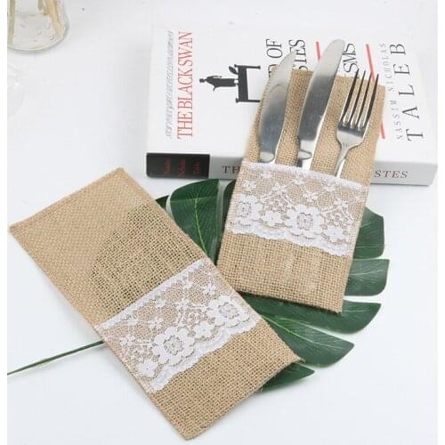 25pcs Natural Burlap Lace Utensil Cutlery Holders Bags Knifes Forks Napkin Silverware Holder Bag for Rustic Wedding Xmas Party