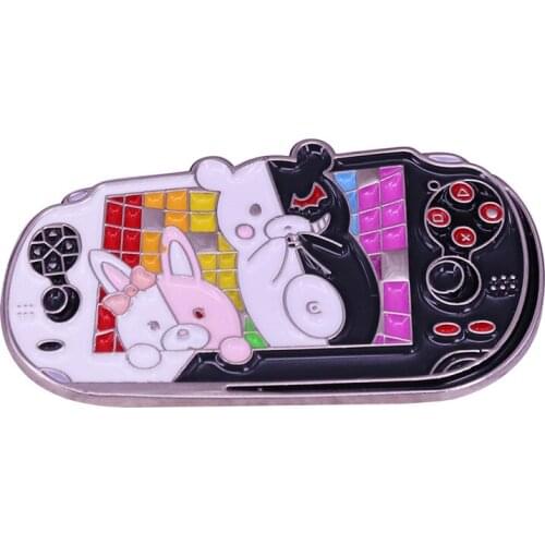 BG1396 Anime Bear Game Cartoon Enamel Pins Badge Brooch Backpack Bag Collar Lapel Decoration Jewelry Gifts for Friends