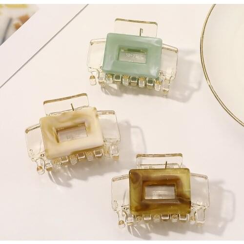 Ruoshui Woman Vintage Transparents Hair Claws Hollow Out Hairpins Hair Clips Lady Hair Accessories Ornaments Barrettes