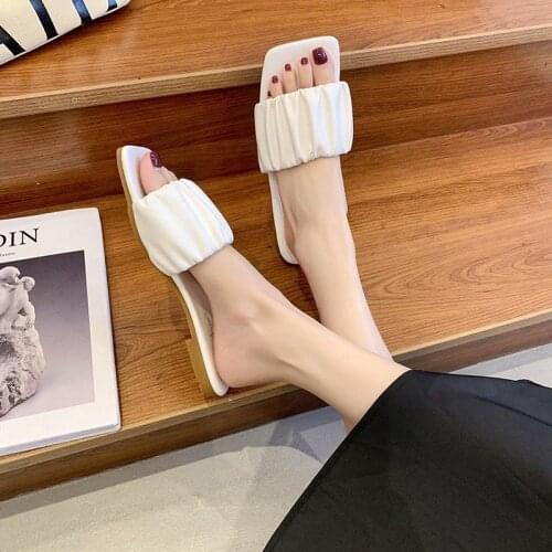 2021 Summer New Versatile Pleated Personality Slippers with Low Heels Chunky Heels Slippers with Skirt Flip Flops
