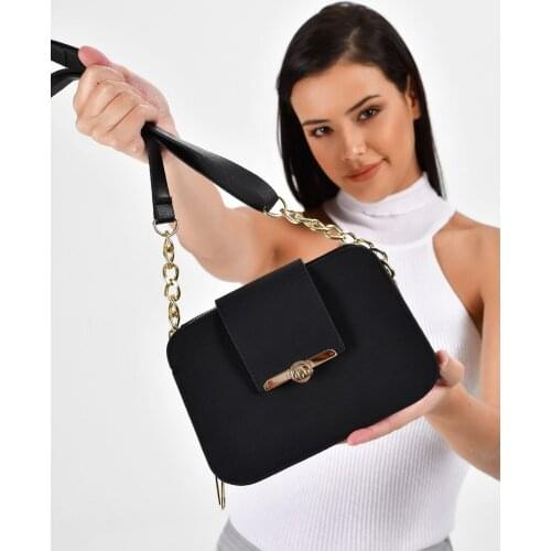 Women Semi Chain Strap Lock Detailed Shoulder Bag 10 VA2065