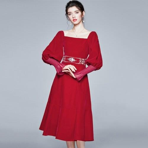 2020 High Quality French Style Vintage Velvet Dress Winter Autumn Prinecss Dress Women Lantern Sleeve Floral Embroidery Dresses