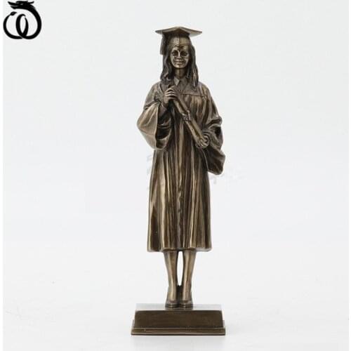 WU CHEN LONG Nordic Creative Girl Graduate Figurines Woman Art Sculpture Resin Crafts Home Decoration Britbday Gift R5808