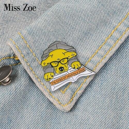 Puppy Reading Enamel Pin Cartoon Golden Retriever Dog Brooches Bag Clothes Lapel Pin Animal Badge Cartoon Jewelry Gift Kids