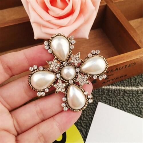 Crystal CC Brooches For Womens Clothing Luxury Brooch Flower Pin Women brooch jewelry