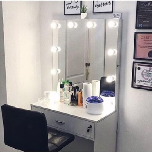 VIORA GRIMER Beauty Accessories