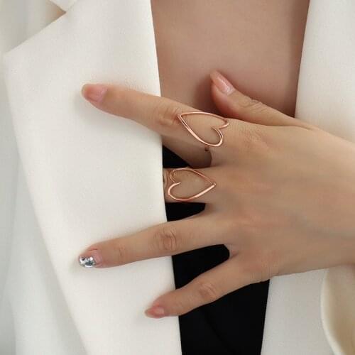 2021 Marka Heart Shape Hollow Rings Woman Birthday Gift Rose Gold Pure Titanium Steel Ring Stainless Steel Jewelry Never Fade