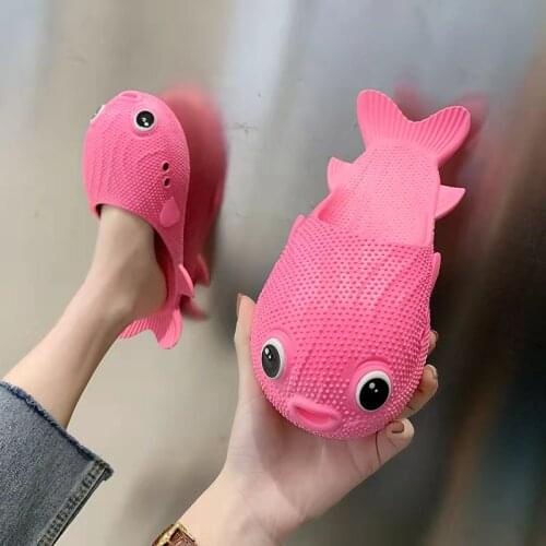 New Summer Fashion Funny Shark Slippers Womens Beach Shoes Soft Bottom Non-Slip Cute Fish Shoes 2021 Unisex Sandals