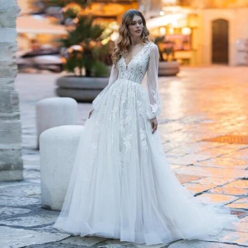 2021 Modest Plus Size Wedding Dress Custom V Neck Long Sleeves Lace A Line Tulle Sheer Back Beach Boho Bridal Gowns