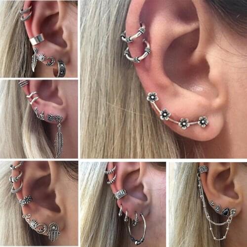 SexeMara Exquisite Vintage Earring Set for Women Punk Jewelry Vintage Silver Color Carved Geometric Pattern Round Earrings Clip
