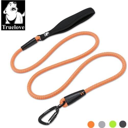 Leashes Dog Collar Accessories Dog Leash The Adjustable Dog Seat Belt Pets Acessorios Dog Harness and Leash Set Reflective