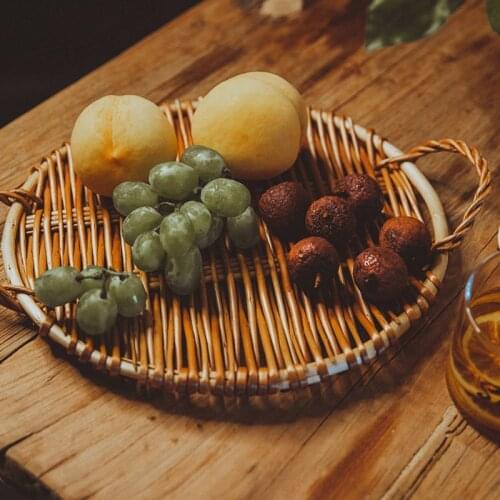 Japanese Rattan Storage Tray Round Basket with Handle Hand-Woven Rattan Fruit Tray Bread Fruit Food Breakfast Display Plates