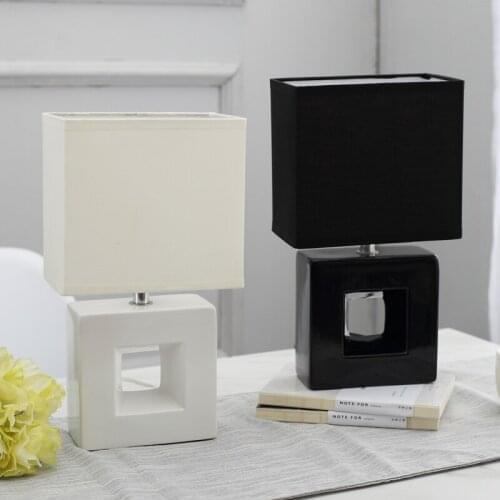 Nordic minimalist modern ceramic table lamp bedroom bedside night lamp American creative fashion decorative table lamp