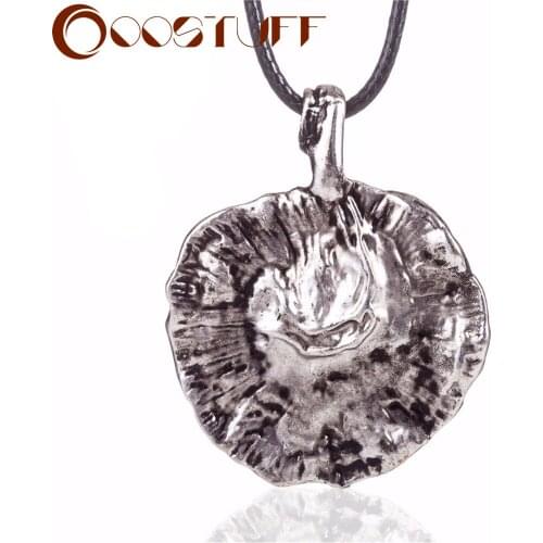 Vintage Jewelry Leaf Pendant Choker Necklaces Women Statement necklaces & pendants Plant Necklace collares Suspension Jewellery