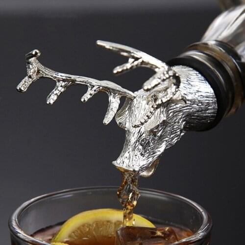Retro Stainless Steel Deer Lion Head Wine Pourer Unique Cocktail Olive Oil Wine Bottle Stoppers Wine Aerators Bar Tools