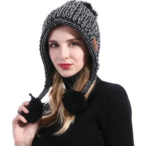 Warm Soft Winter Outdoor knitted beanie Bluetooth Hat Wireless Music Hat Earphone Speakers & Mic for Woman