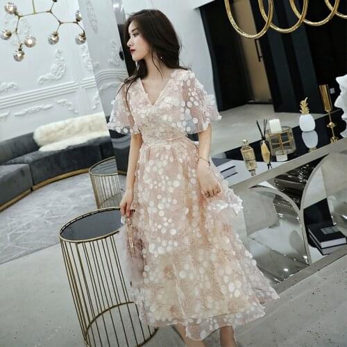 Pink Short Chinese Oriental Wedding Women Sexy Cheongsam Evening Dress Elegant Modern Short Sleeve Celebrity Banquet Dresses